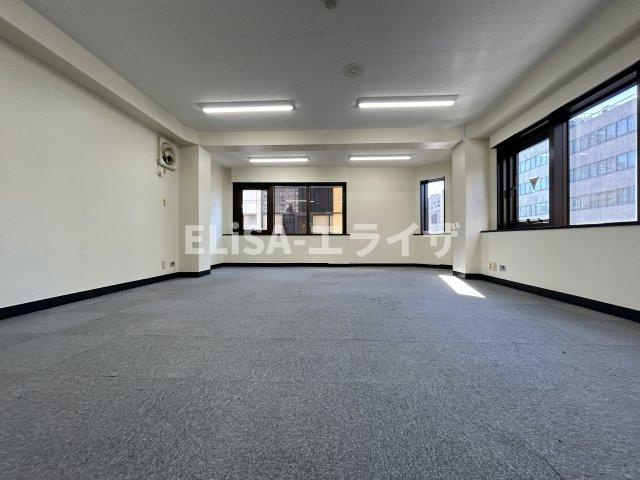 柴川ビル　5Fのロビー