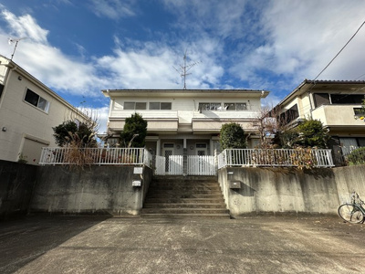 【外観】 | カーサビアンカ | ブルーライン「センター南」駅・グリーンライン「センター北」駅まで徒歩圏内♪閑静な住宅地にある人気のテラスハウスです♪