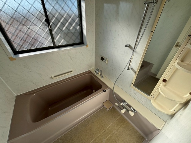 三瀦町戸建の浴室|きれいなお風呂です
