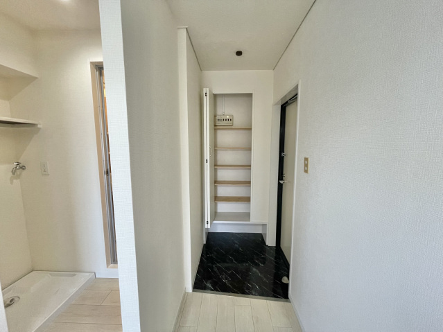 ロイヤルレジデンスの玄関