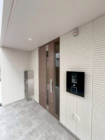 ＴＳｍａｉｓｏｎのエントランス|★オートロック・宅配ボックス完備★