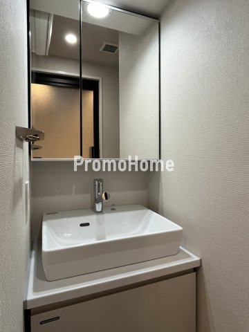 コンフォリア・リヴ八丁堀のバルコニー