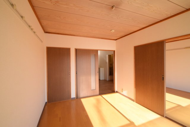 グリーンコーポの洋室