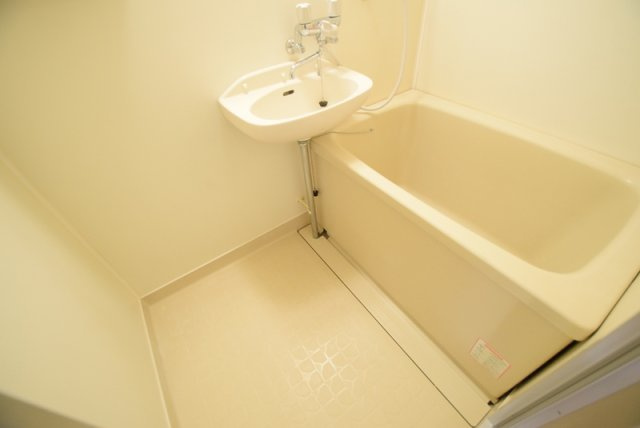 グリーンコーポの浴室