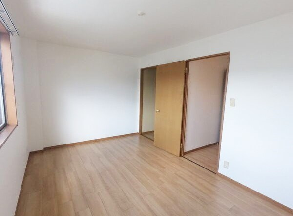 Ａｌｂｉｒｅｏの洋室