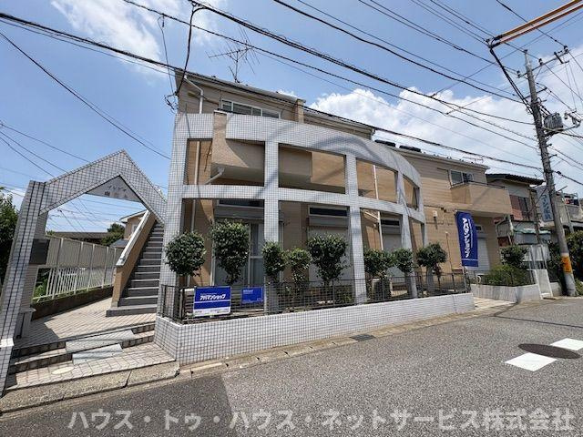 プレジオ南花島の外観