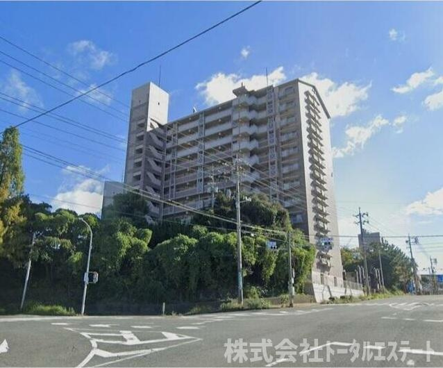 アーベインヒルズ向洋A棟の外観