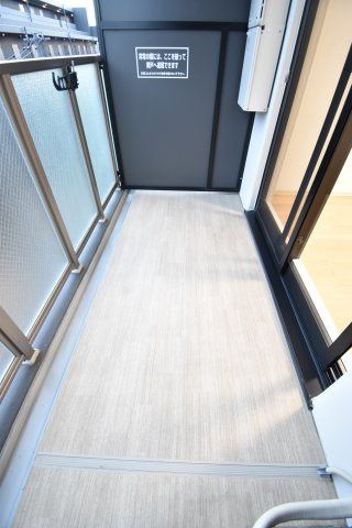 レオンヴァリエ大阪ベイシティのバルコニー