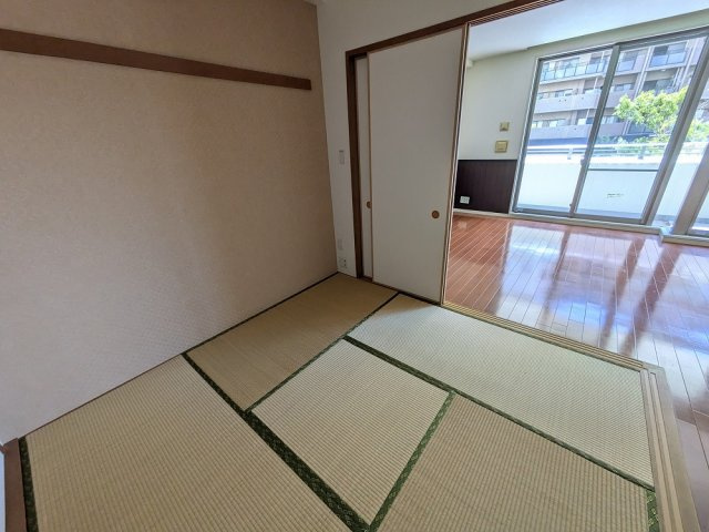 サンマンション山の手ヒルズの和室|和室があれば、来客や子供用のスペースとして活躍します