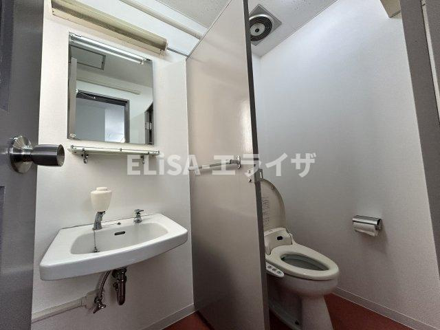 須田ビル　5Fの洗面所