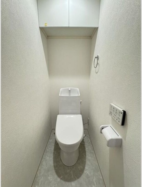 プレミアムホワイトのトイレ