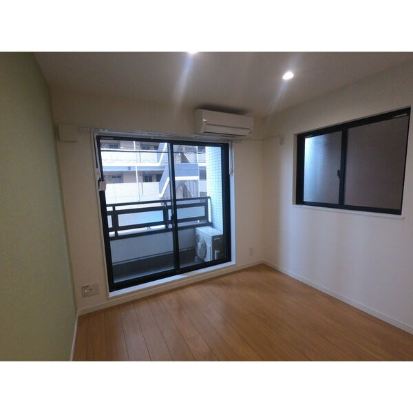 ＬａｖｅｒｉｔｅノムラⅡの寝室