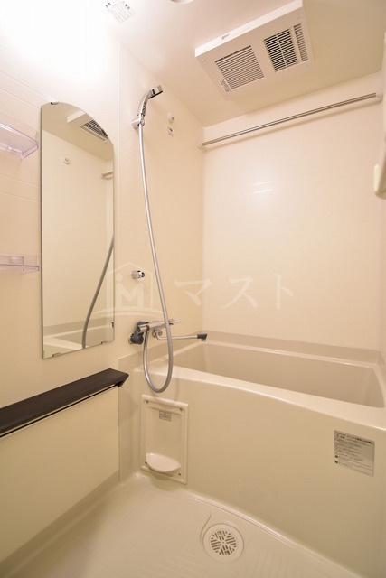 プレサンス谷町九丁目駅前の浴室