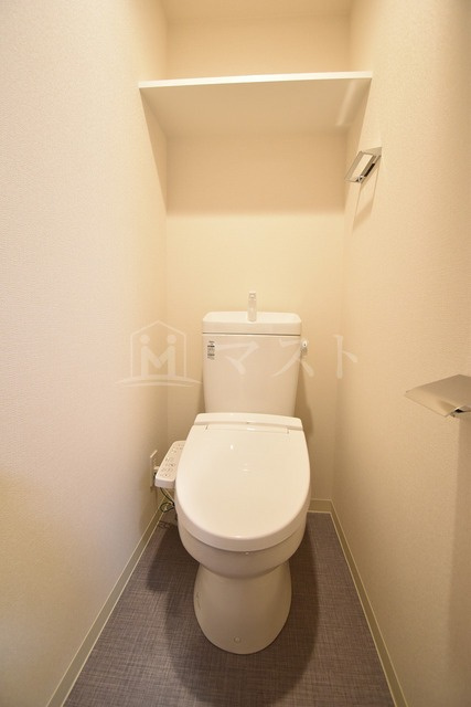 プレサンス谷町九丁目駅前のトイレ