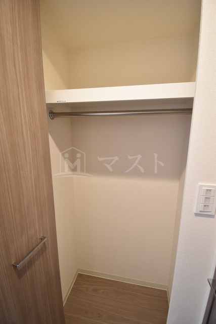 プレサンス谷町九丁目駅前の収納