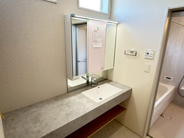 川越市豊田町2丁目　新築一戸建て　1号棟の独立洗面台|独立洗面台です