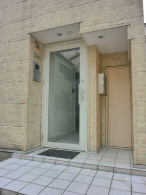 【エントランス】 | E carina