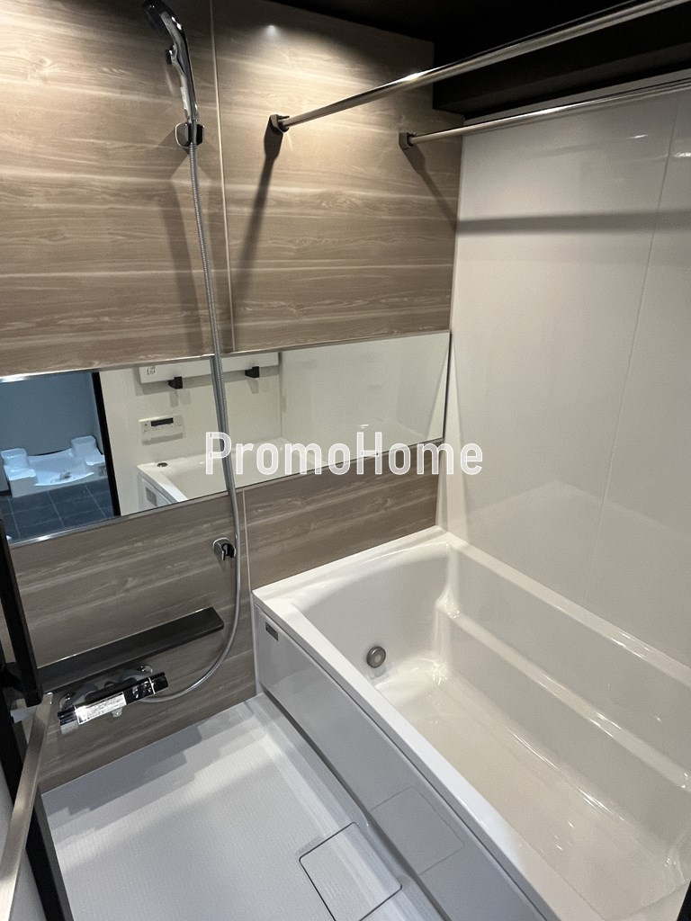 コンフォリア・リヴ八丁堀のエントランス