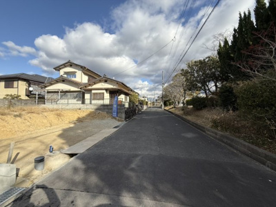 【前面道路含む現地写真】 | プレイワークレジデンス【鶴山台4丁目/D号地】新築建売・4LDK・和泉市鶴山台4丁目 | 前面道路含む現地写真です