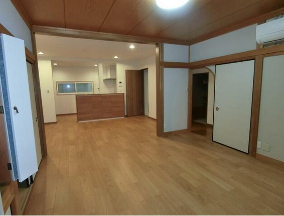 【居間・リビング】