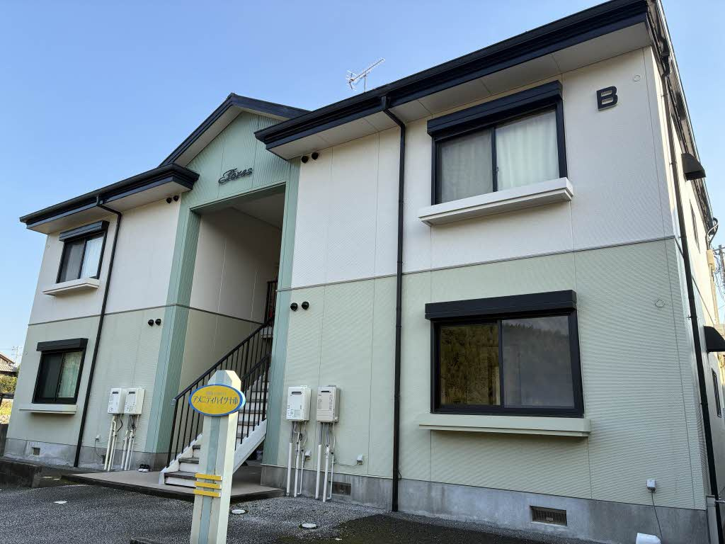 アメニティハイツ十市 B棟の外観