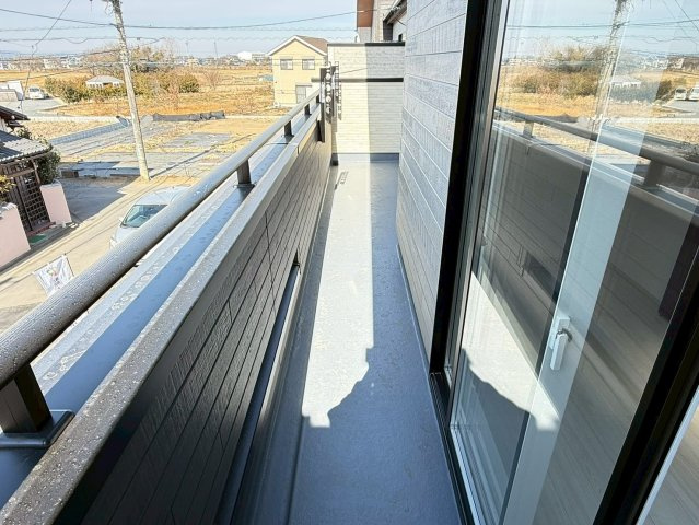 川越市豊田町2丁目　新築一戸建て　2号棟のバルコニー|広々としたバルコニーです
