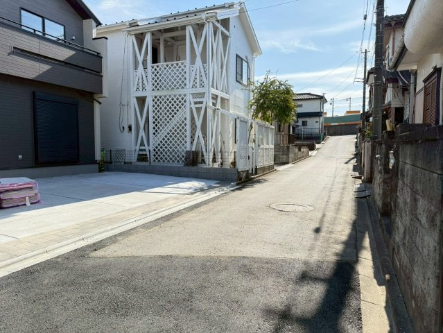 川越市豊田町2丁目　新築一戸建て　2号棟の前面道路含む現地写真|前面道路含む現地写真です