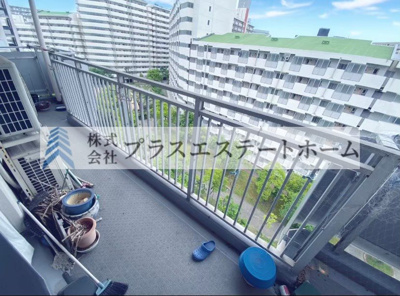 【その他】 | ポートアイランド住宅43号棟 | 3面バルコニーのため採光・通風良好の明るいお部屋です♪LDKは約15.5帖と広く快適に生活できます♪