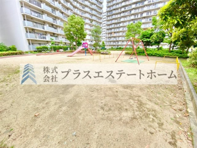 【その他】 | ポートアイランド住宅43号棟 | 3面バルコニーのため採光・通風良好の明るいお部屋です♪ご家族団らんのLDKは約15.5帖と広く快適に生活できます♪