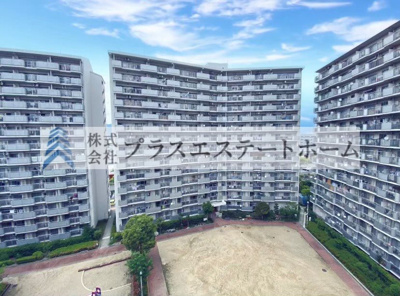 【その他】 | ポートアイランド住宅43号棟 | 押入が多く収納力に優れています♪他の号棟に囲まれた敷地の中心にあるため生活安心の住戸です♪