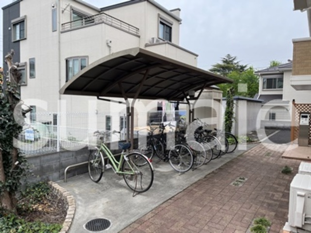 リヴェールのその他共用部分|敷地内駐輪場。