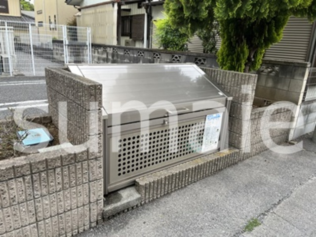 リヴェールのその他共用部分|敷地内ゴミ置き場。