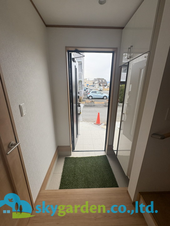 茅ヶ崎市香川４丁目　新築戸建　全１棟の玄関|毎日通る玄関はこちらです