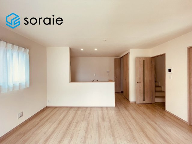 仲介手数料無料　ハートフルタウン狭山市柏原　全２棟の居間・リビング|3月23日撮影。