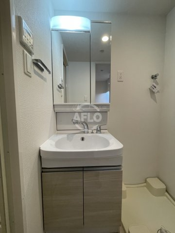 アドバンス西梅田ビオスの独立洗面台|アドバンス西梅田ビオス　独立洗面台