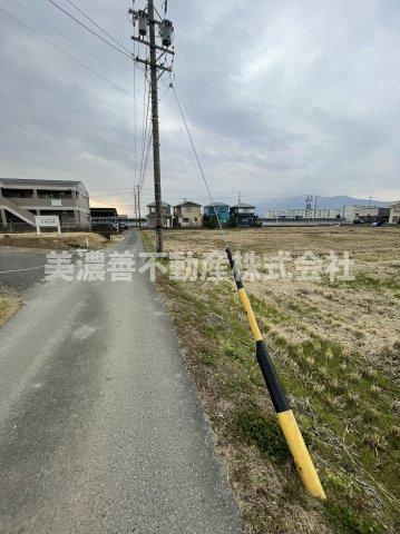 ６６３７４　大垣市長松町土地の外観