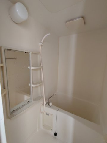 LENOX Residenceの浴室|同建物内別部屋の写真です。