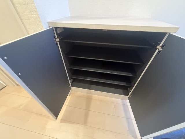 リーブルファイン緑区中野田の収納|シューズボックスです
