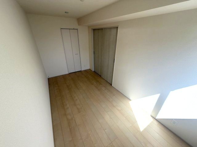 リーブルファイン緑区中野田の洋室