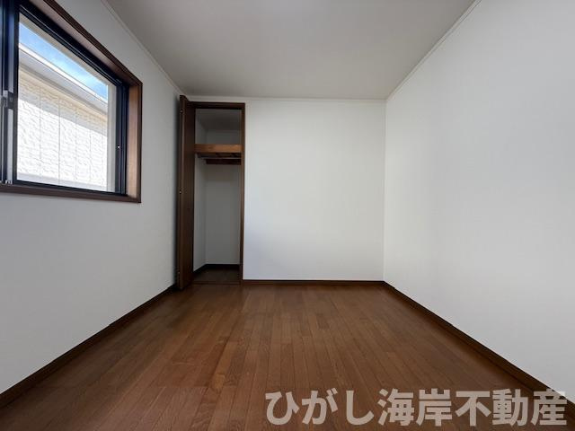 茅ヶ崎市室田3丁目　 中古戸建の子供部屋|新規リフォーム完了！　5.5帖　洋室