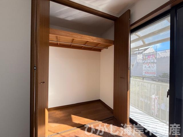 茅ヶ崎市室田3丁目　 中古戸建の収納|新規リフォーム完了！　各居室　収納スペース付き