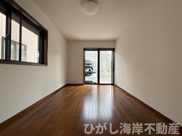 茅ヶ崎市室田3丁目　 中古戸建の洋室|新規リフォーム完了！　7帖　洋室