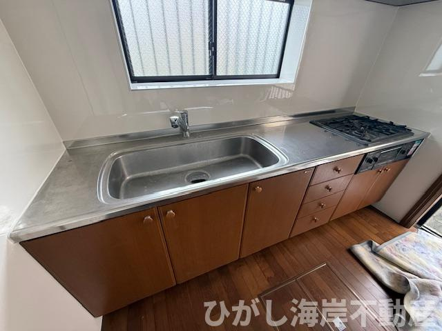茅ヶ崎市室田3丁目　 中古戸建のキッチン|2月16日撮影　新規リフォーム中　キッチンスペース