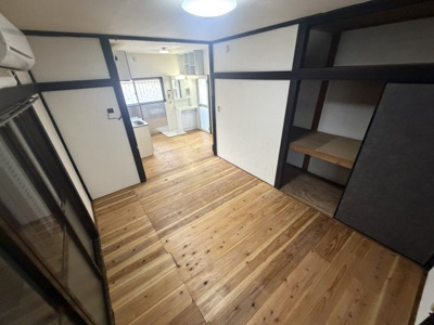 【居間・リビング】 | カルド諏訪公園 | こちらの居間で趣味の時間をお楽しみください