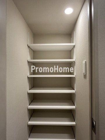 コンフォリア・リヴ八丁堀の外観