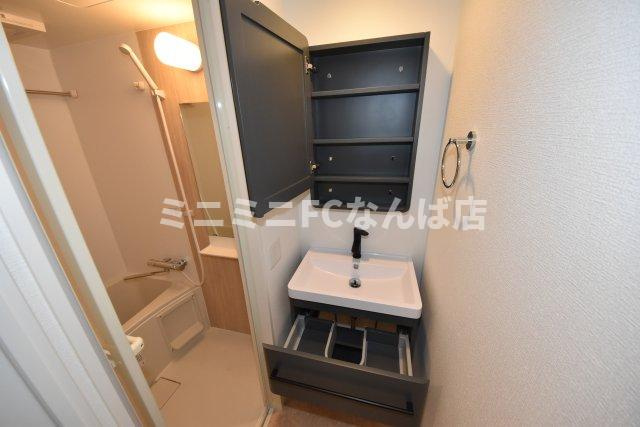 セレニテ難波グランデシュッド