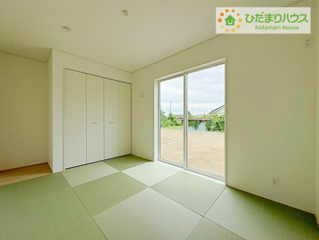東海村亀下第1　新築戸建　1号棟の和室|リビングと隣り合わせにあるお部屋！扉を閉めれば、来客用の部屋として使えます♪