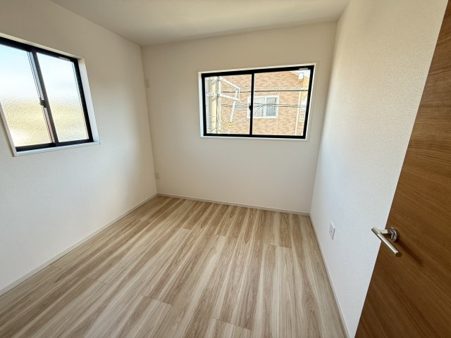 アーバンスタイル前橋市北代田町2期　3号棟の洋室|２階洋室３です