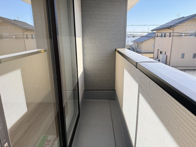 アーバンスタイル前橋市北代田町2期　3号棟のバルコニー|南面バルコニーで陽当たり良好です☆