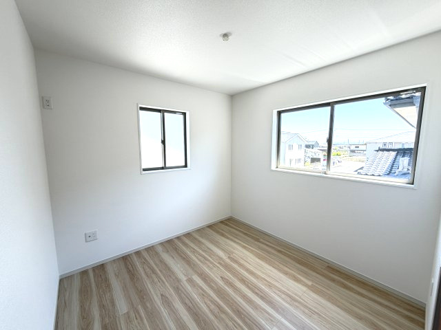 アーバンスタイル前橋市北代田町2期　3号棟の洋室|２階洋室2です